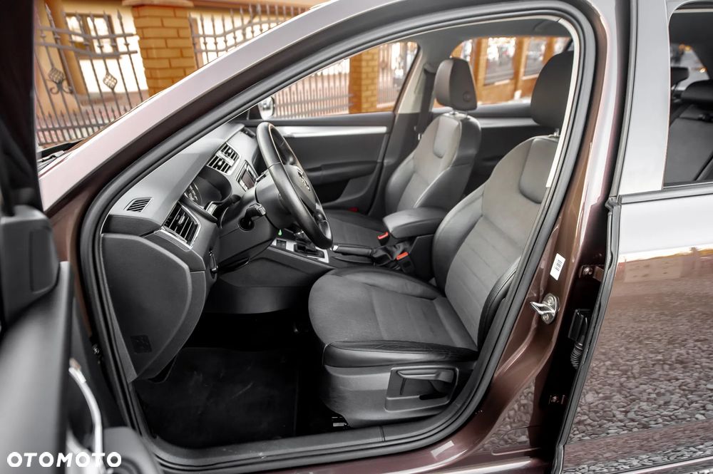 Skoda Octavia 2.0 TDI 4x4 Elegance DSG - 19