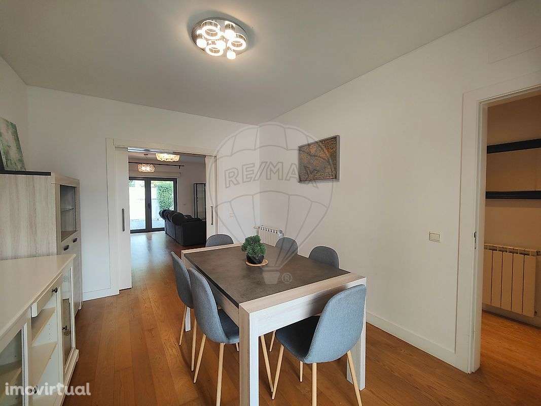 Moradia T4 para arrendamento - Grande imagem: 2/49