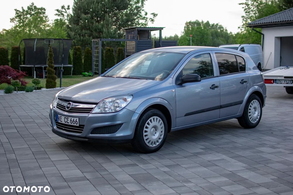 Opel Astra - 25
