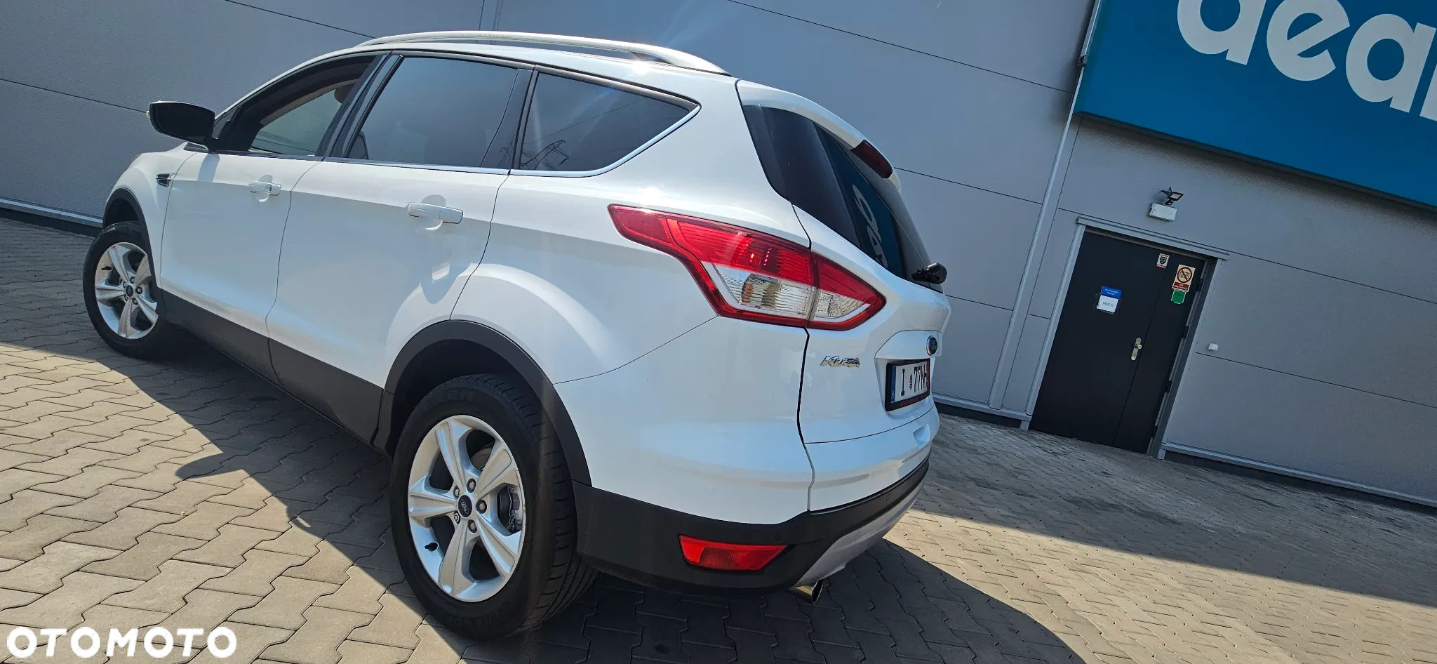 Ford Kuga 1.5 EcoBoost 2x4 Cool & Connect - 5