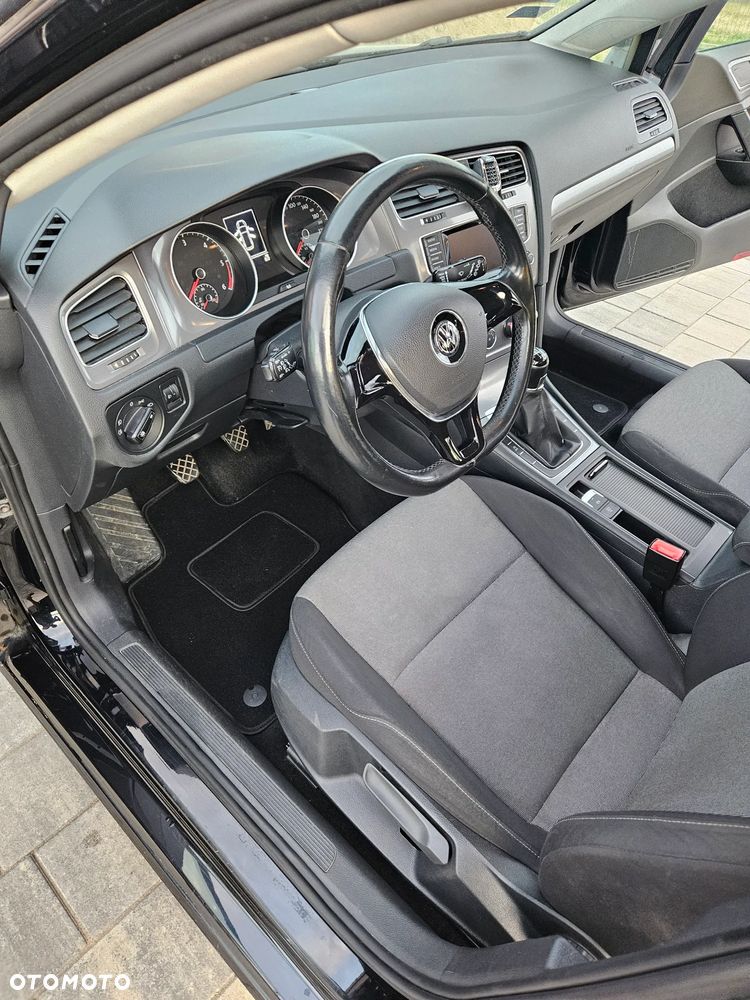 Volkswagen Golf 1.6 TDI BlueMotion Technology Lounge - 9