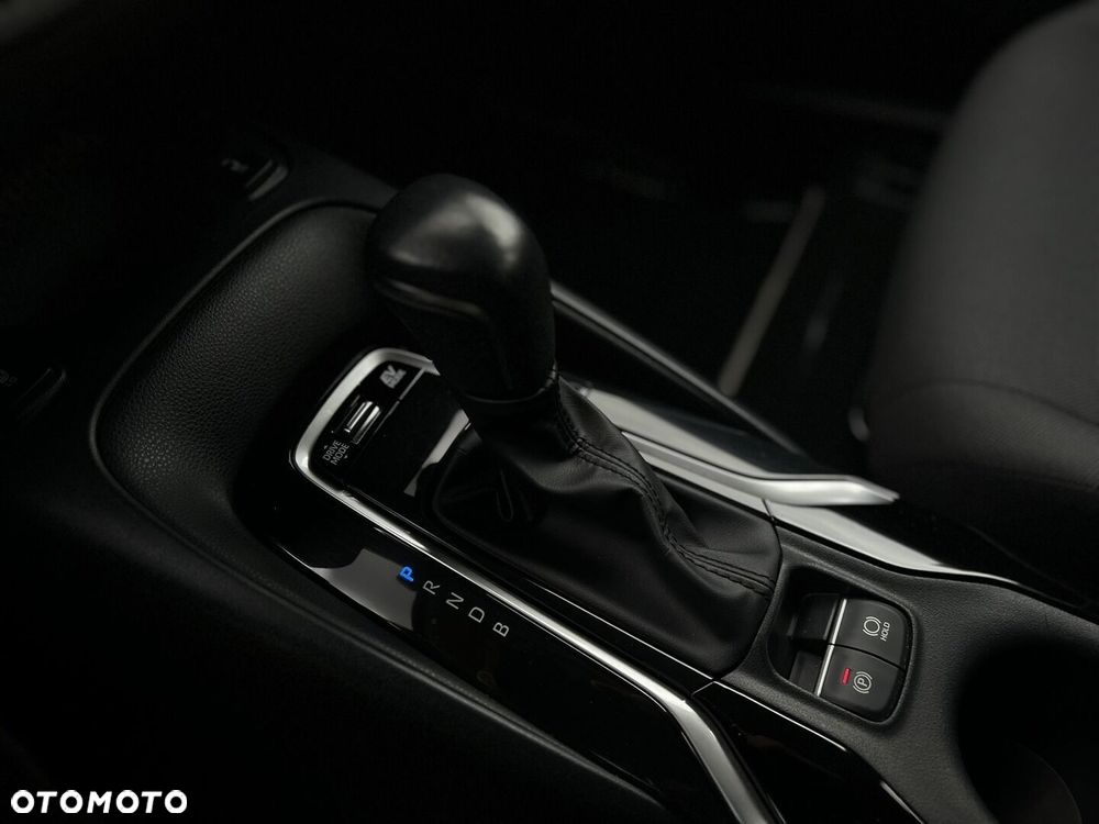 Toyota Corolla 1.8 Hybrid Comfort - 32