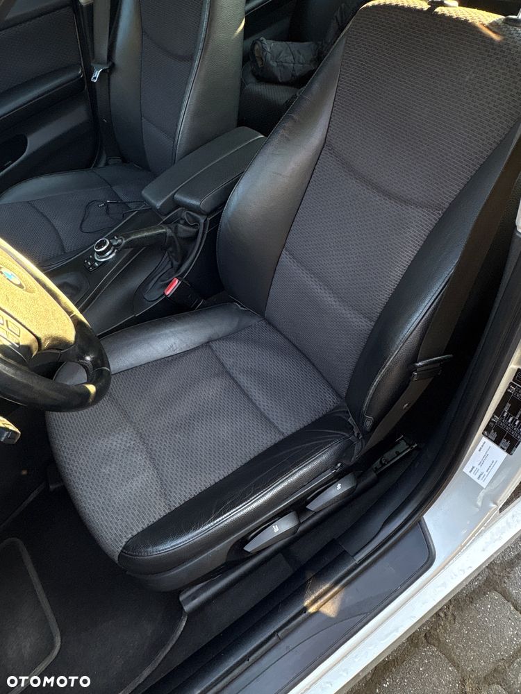 BMW Seria 3 320d - 24