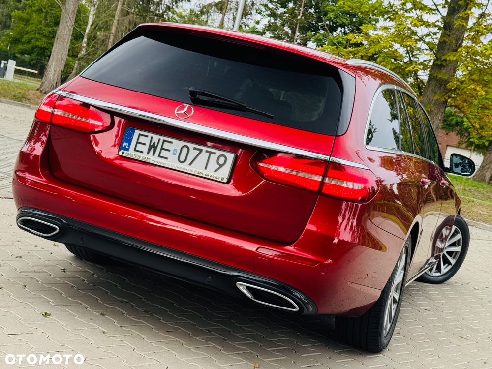 Mercedes-Benz Klasa E 220 d 9G-TRONIC Exclusive - 6
