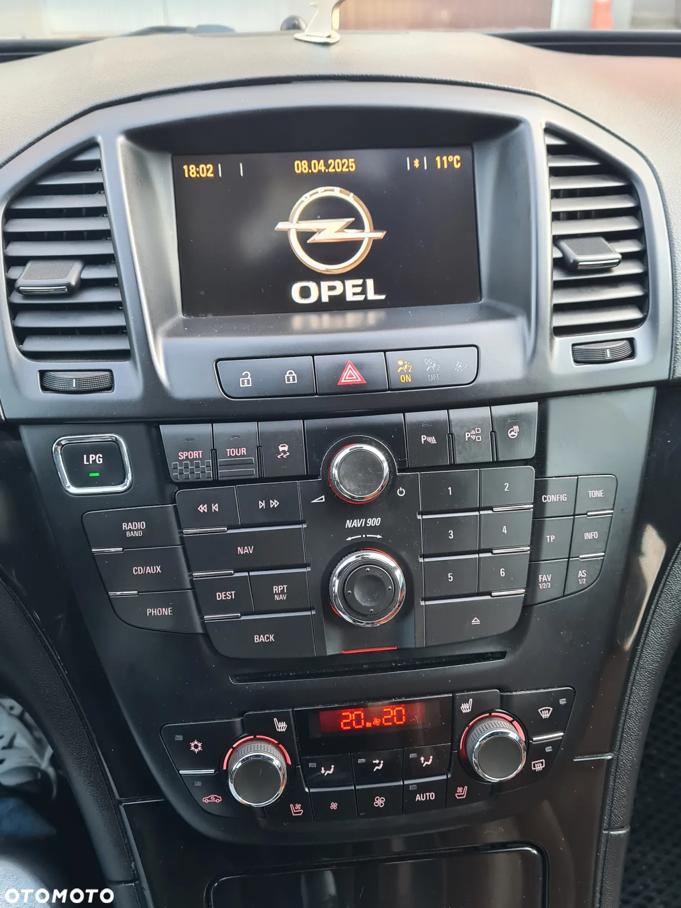 Opel Insignia - 18