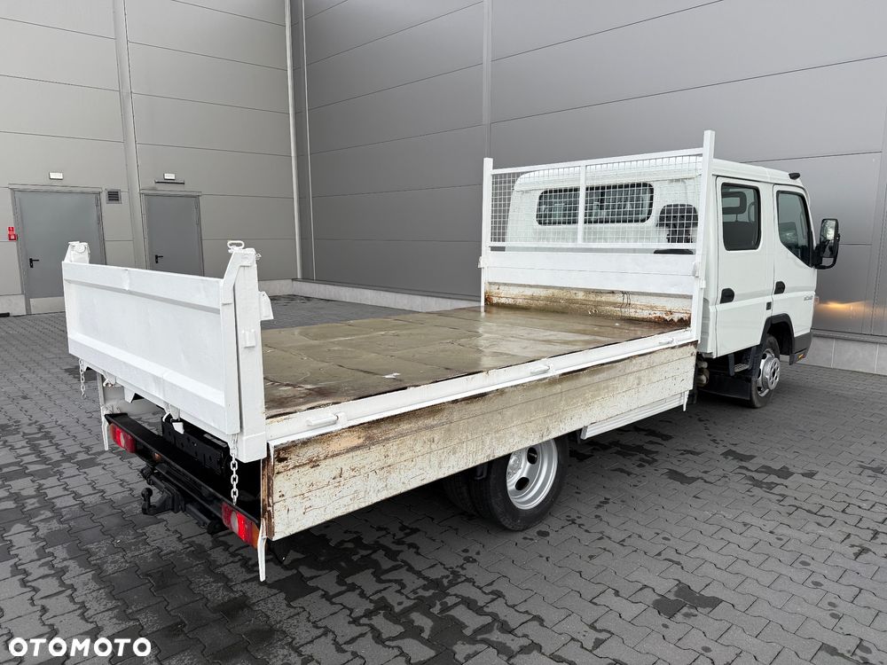 Mitsubishi CANTER - 9