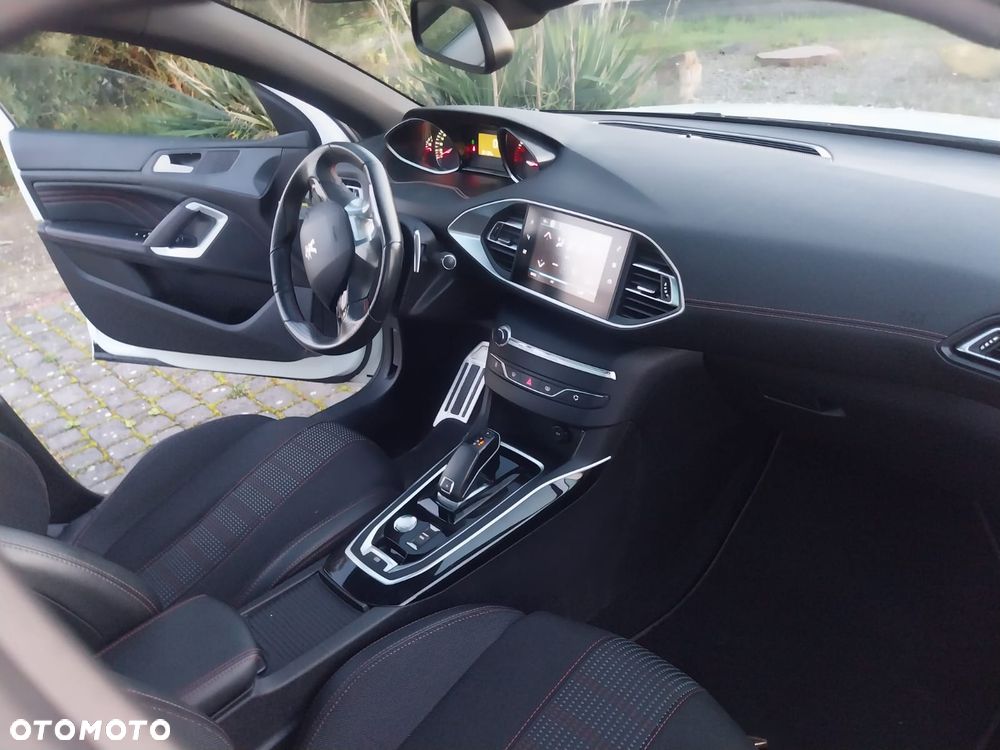 Peugeot 308 - 26