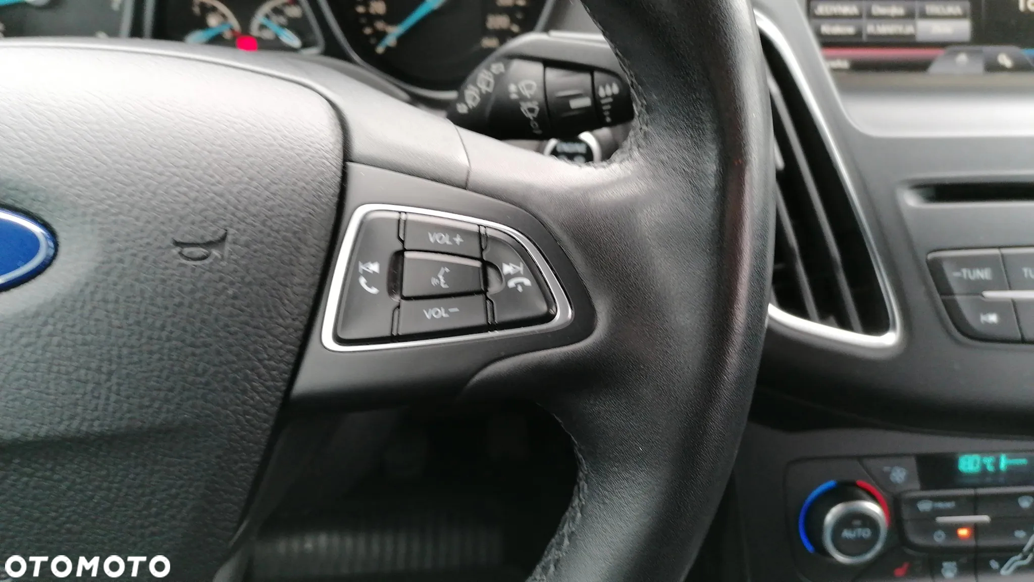 Ford Focus 1.5 EcoBoost Titanium ASS - 17