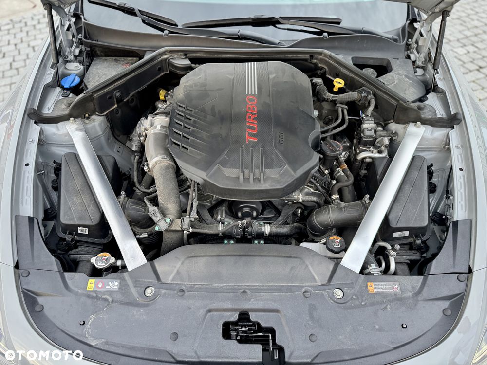 Kia Stinger - 35