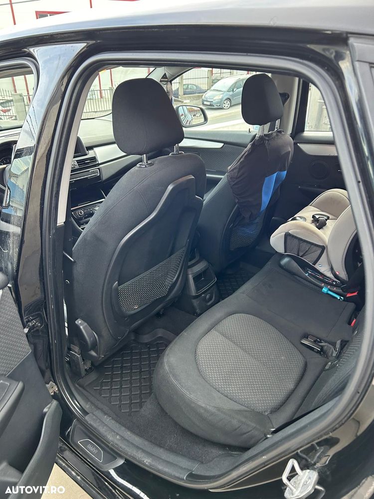 BMW Seria 2 218i AT Advantage - 8