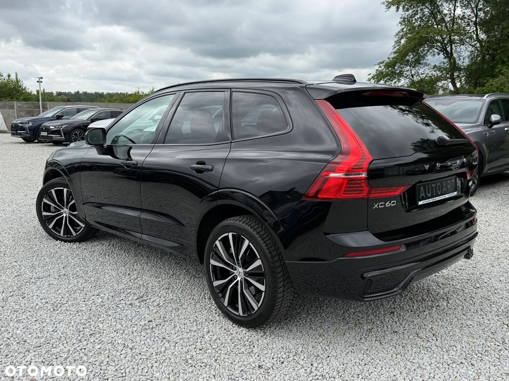 Volvo XC 60 B4 D AWD Ultimate Dark - 8