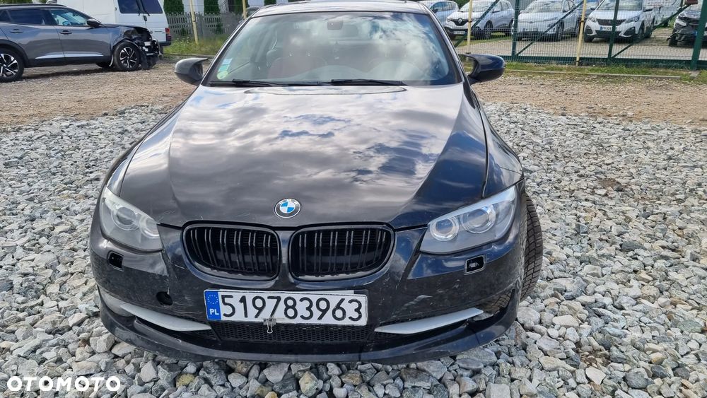 BMW Seria 3 330d xDrive - 17