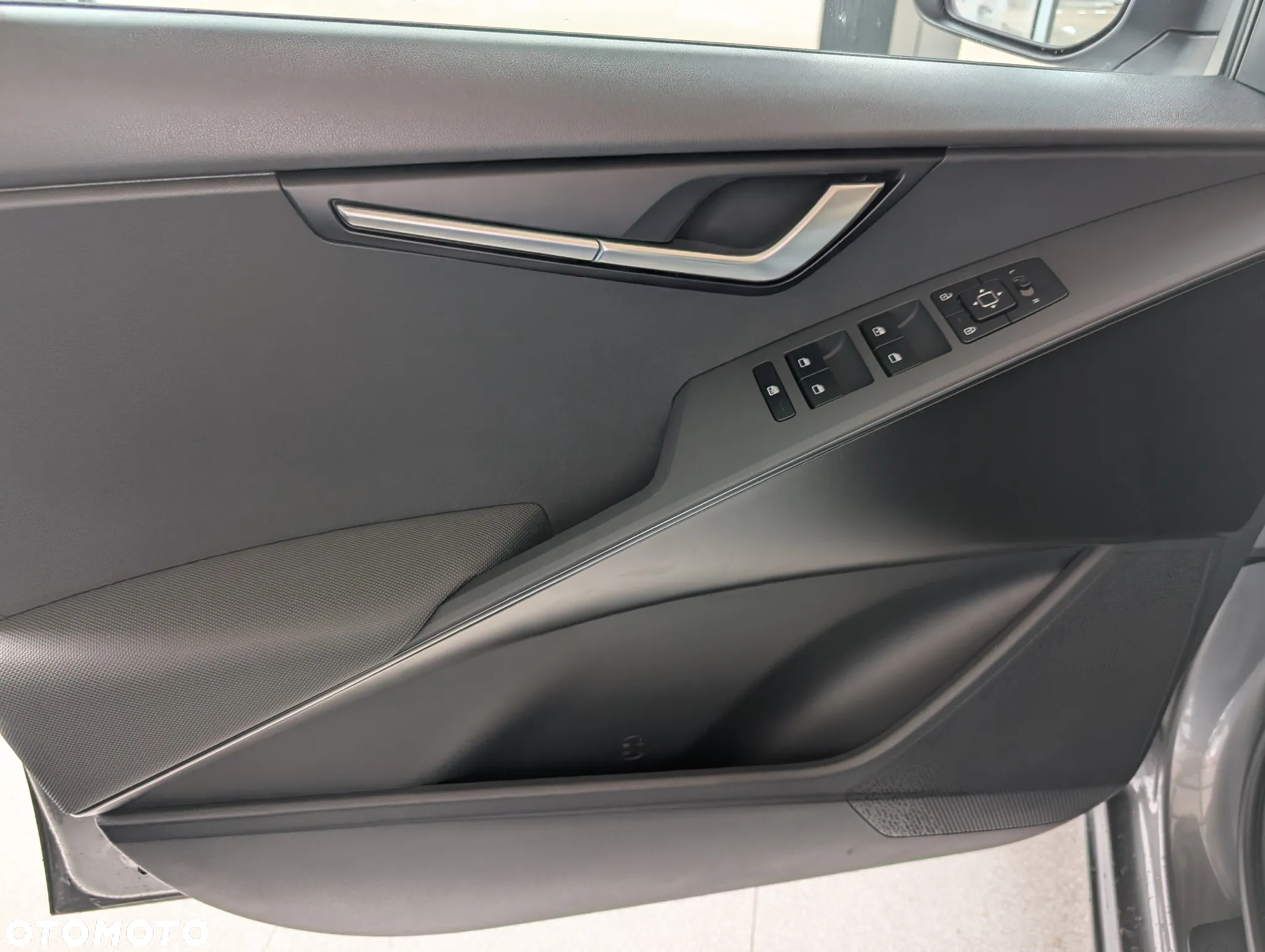 Kia Niro 1.6 GDI Hybrid M - 8