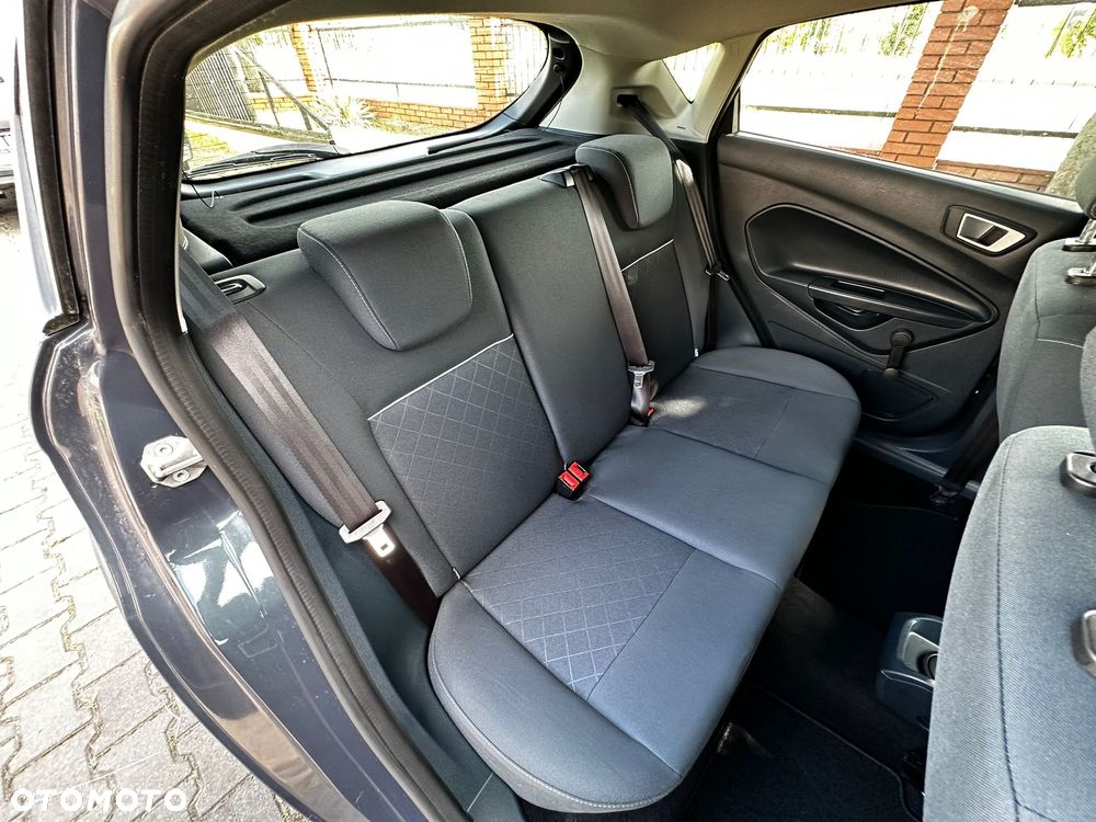 Ford Fiesta 1.25 Ambiente - 21