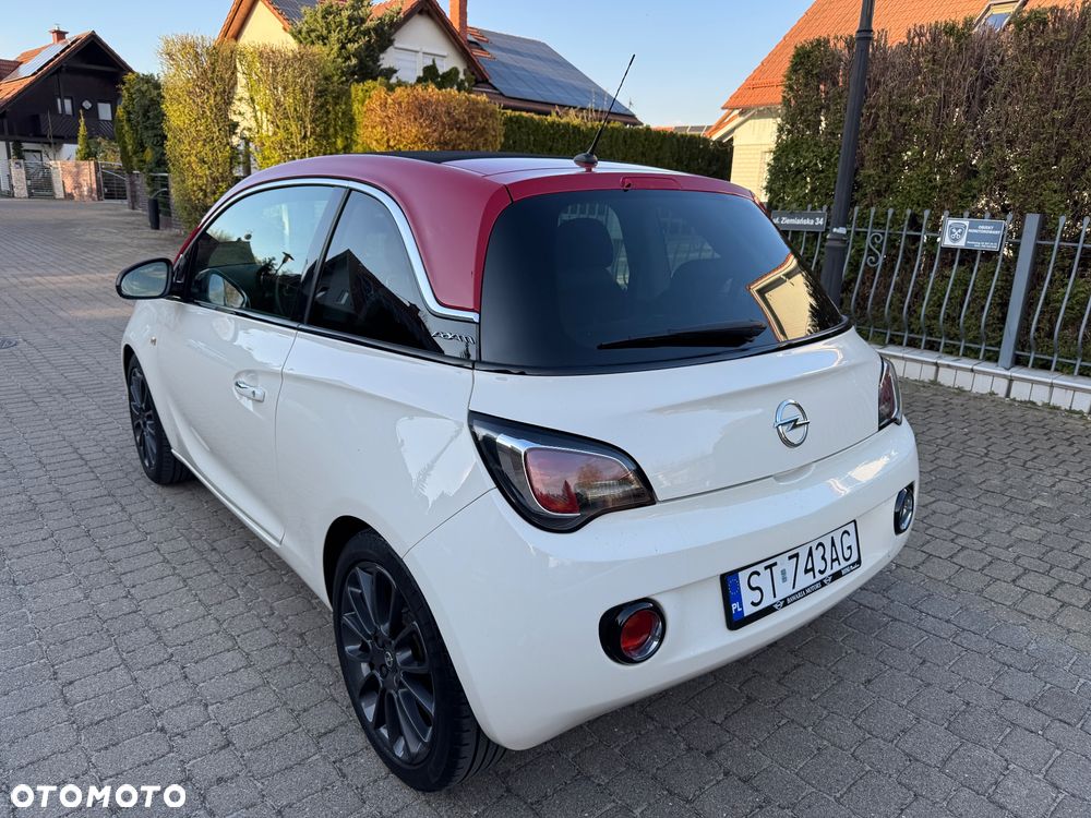 Opel Adam 1.2 - 25