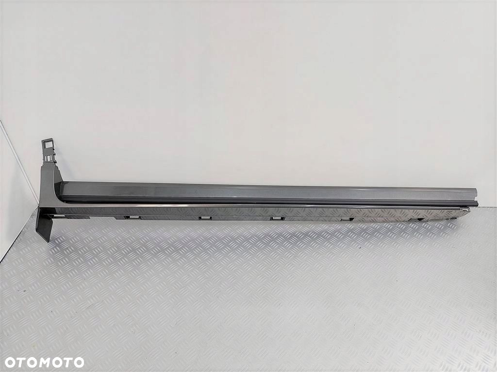 Listwa progowa prawa Ford Kuga MK3 Magnetic Grey 2020- - 2