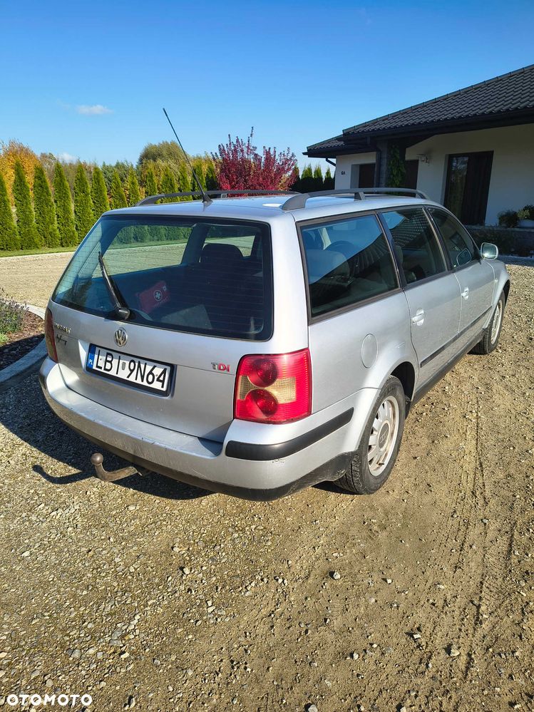 Volkswagen Passat - 3