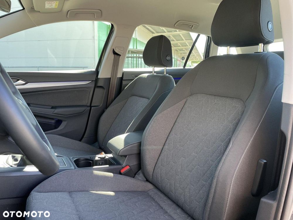 Volkswagen Golf Variant - 10