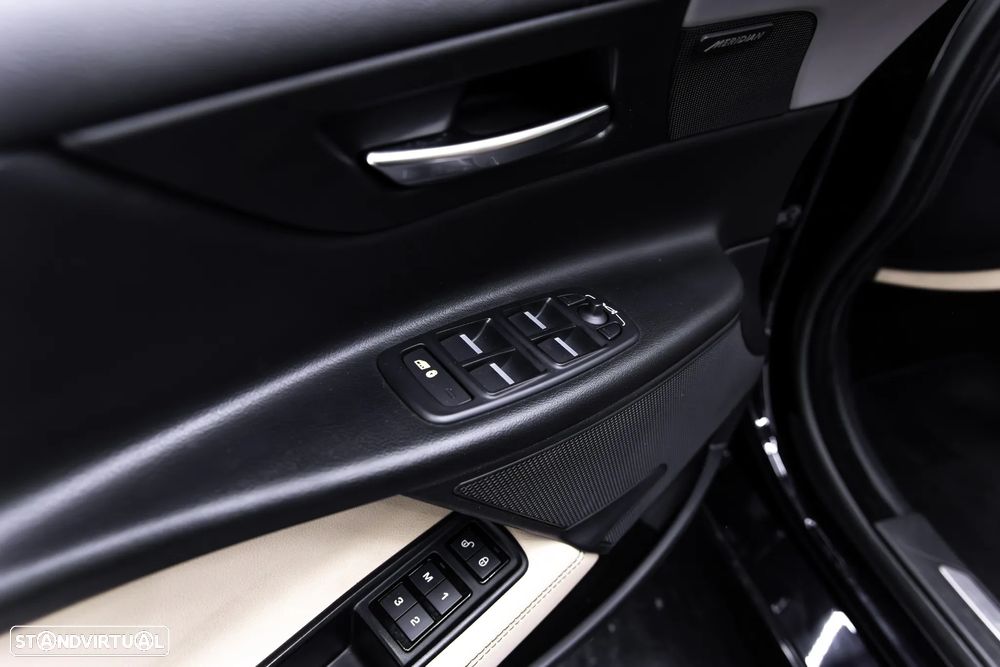 Jaguar XE 2.0 D Prestige Aut. - 23