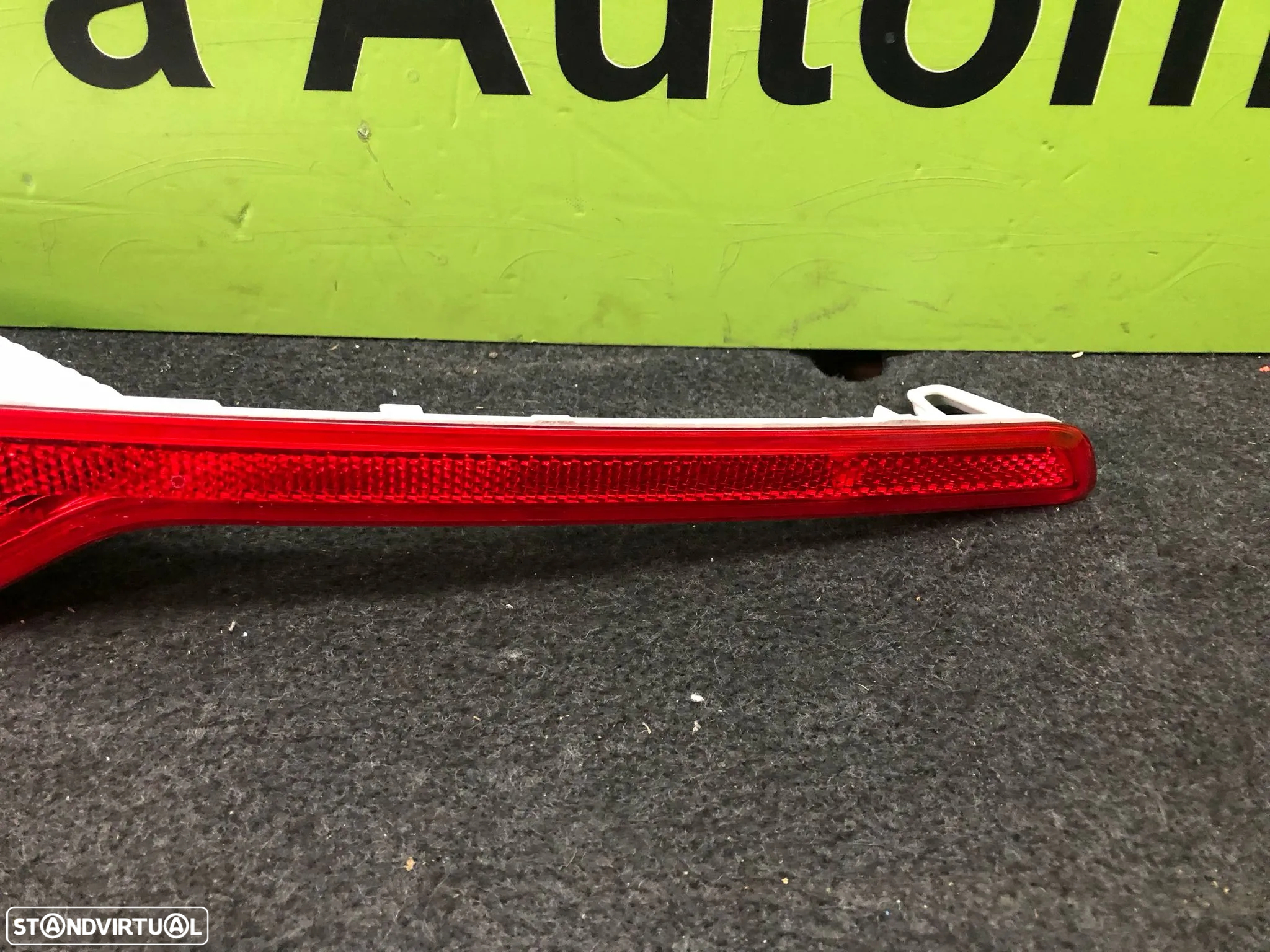 VOLVO XC40 FAROLIM NEVOEIRO REFLETOR TRAS - FT440 - 11