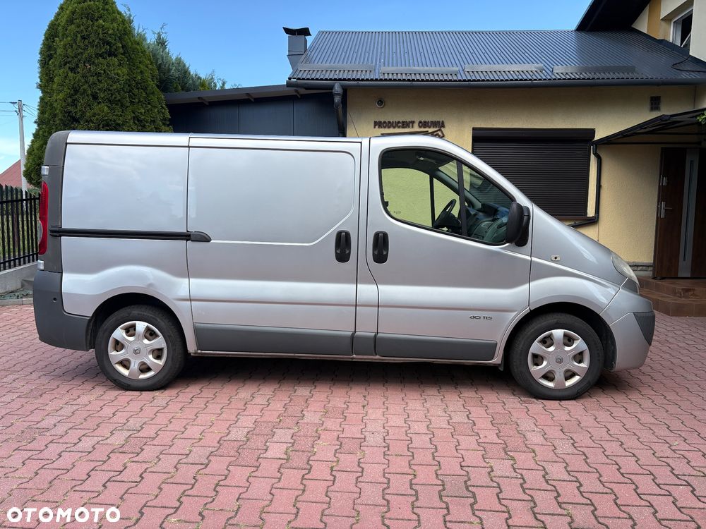 Renault Traffic 2.0 DCI - 8