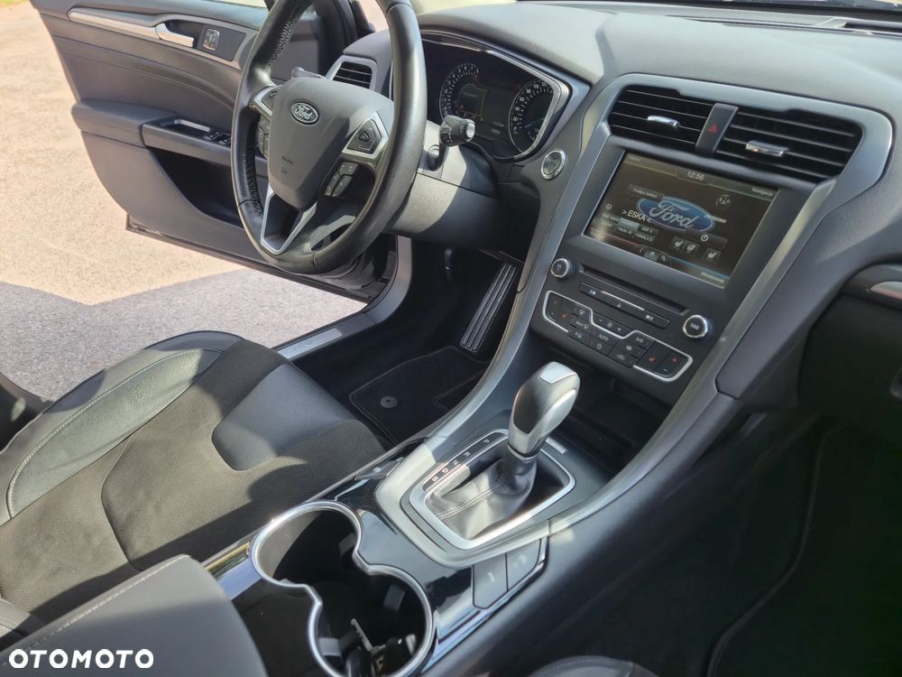 Ford Mondeo - 28
