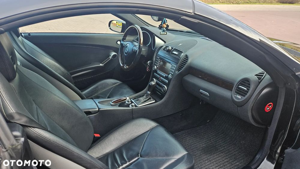 Mercedes-Benz SLK - 16