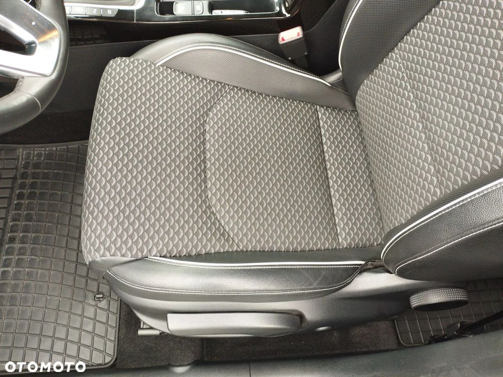 Kia Ceed 1.5 T-GDI Tribute - 12