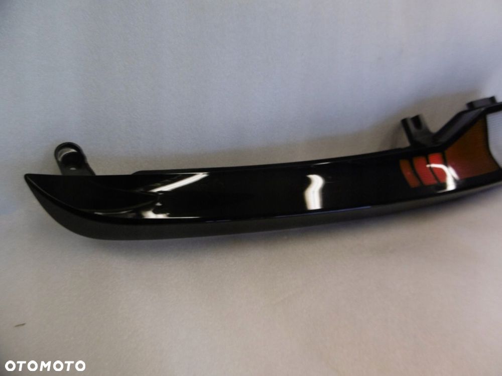 VW CADDY 2K7 20r - lampa tylna lewa - 3