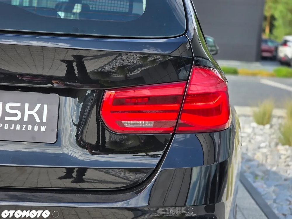 BMW Seria 3 318i GPF Advantage - 26