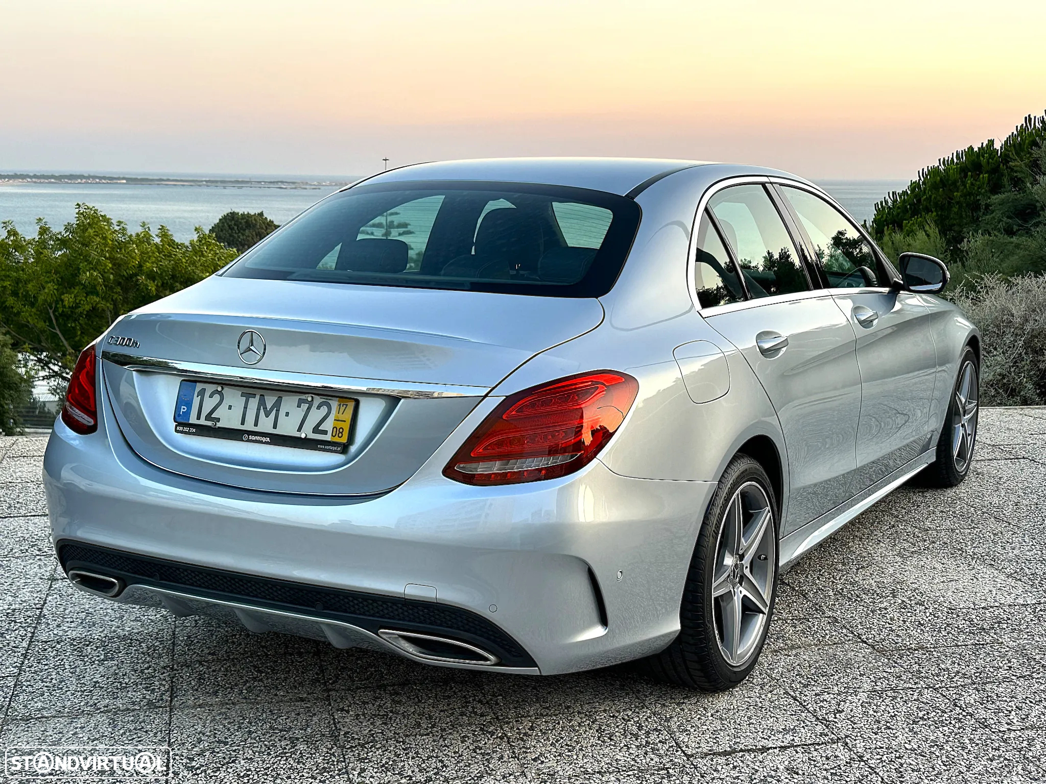 Mercedes-Benz C 300 h AMG Line - 4