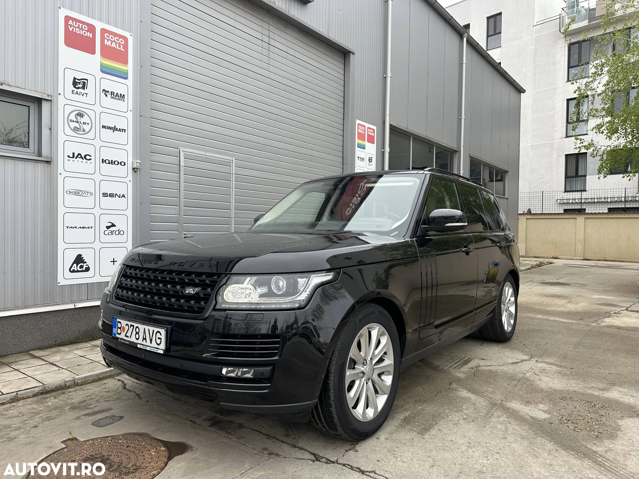 Land Rover Range Rover 3.0 I SDV6 HEV Vogue SE - 2