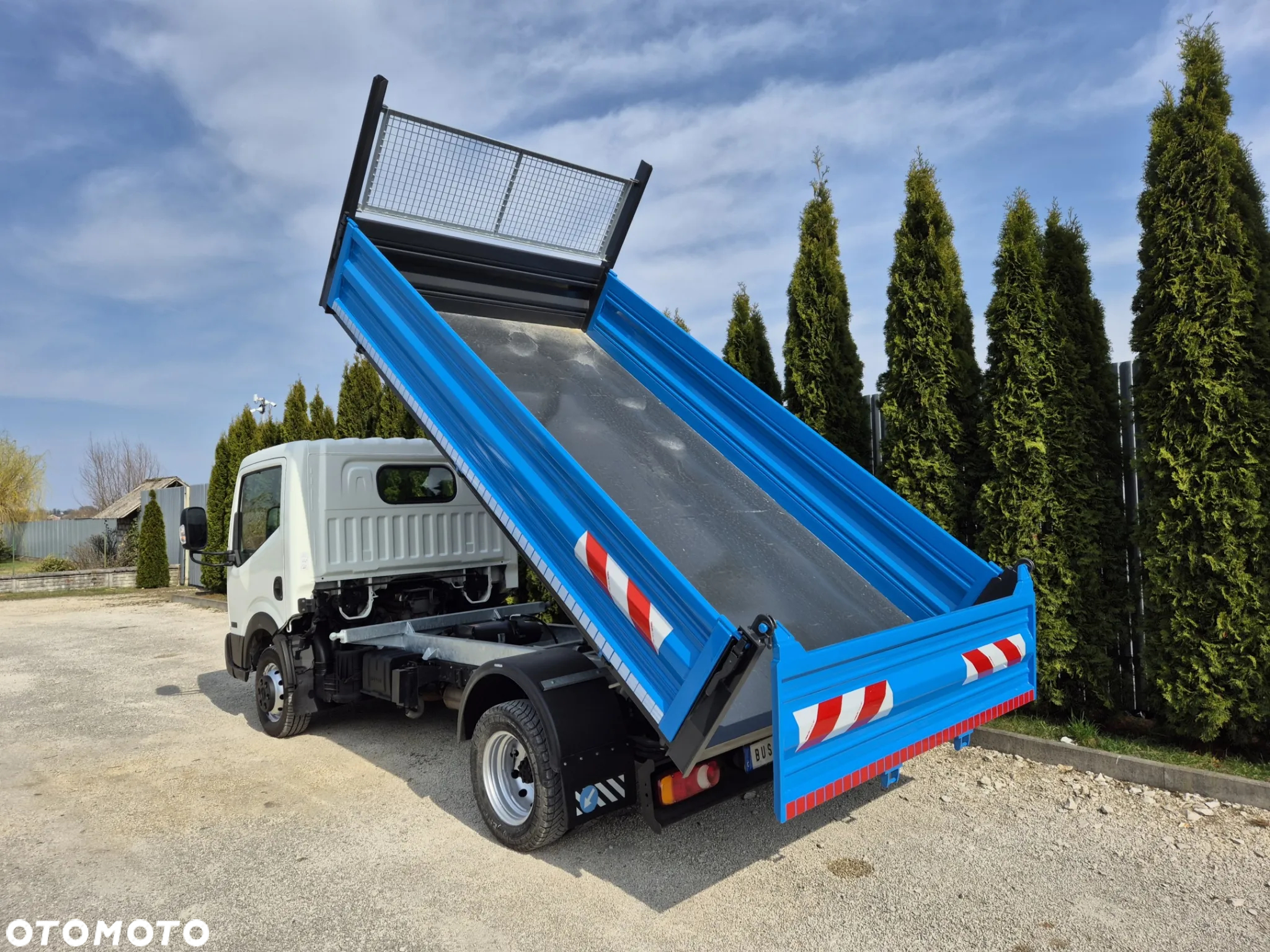 Nissan Cabstar 35.14 2.5 140KM Wywrotka, NT400 - 3