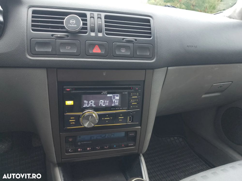Volkswagen Bora 1.6 Highline - 4