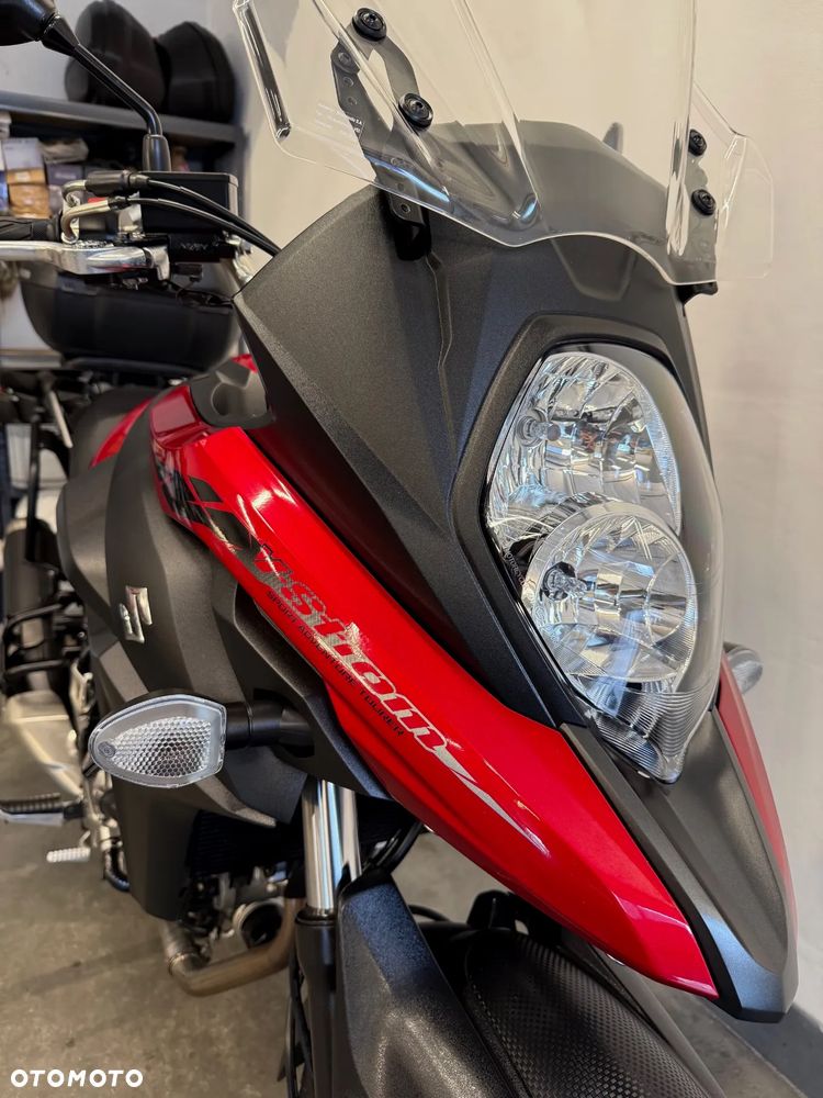 Suzuki V-STROM - 35