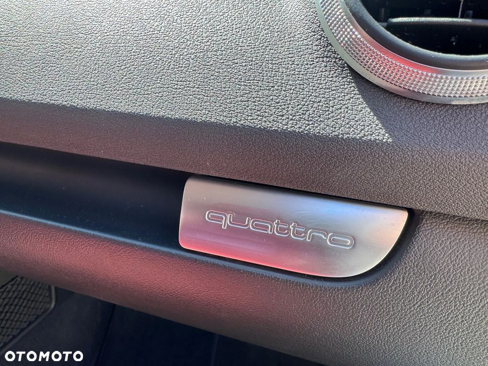 Audi A3 Sportback 2.0 TDI DPF quattro Attraction - 18