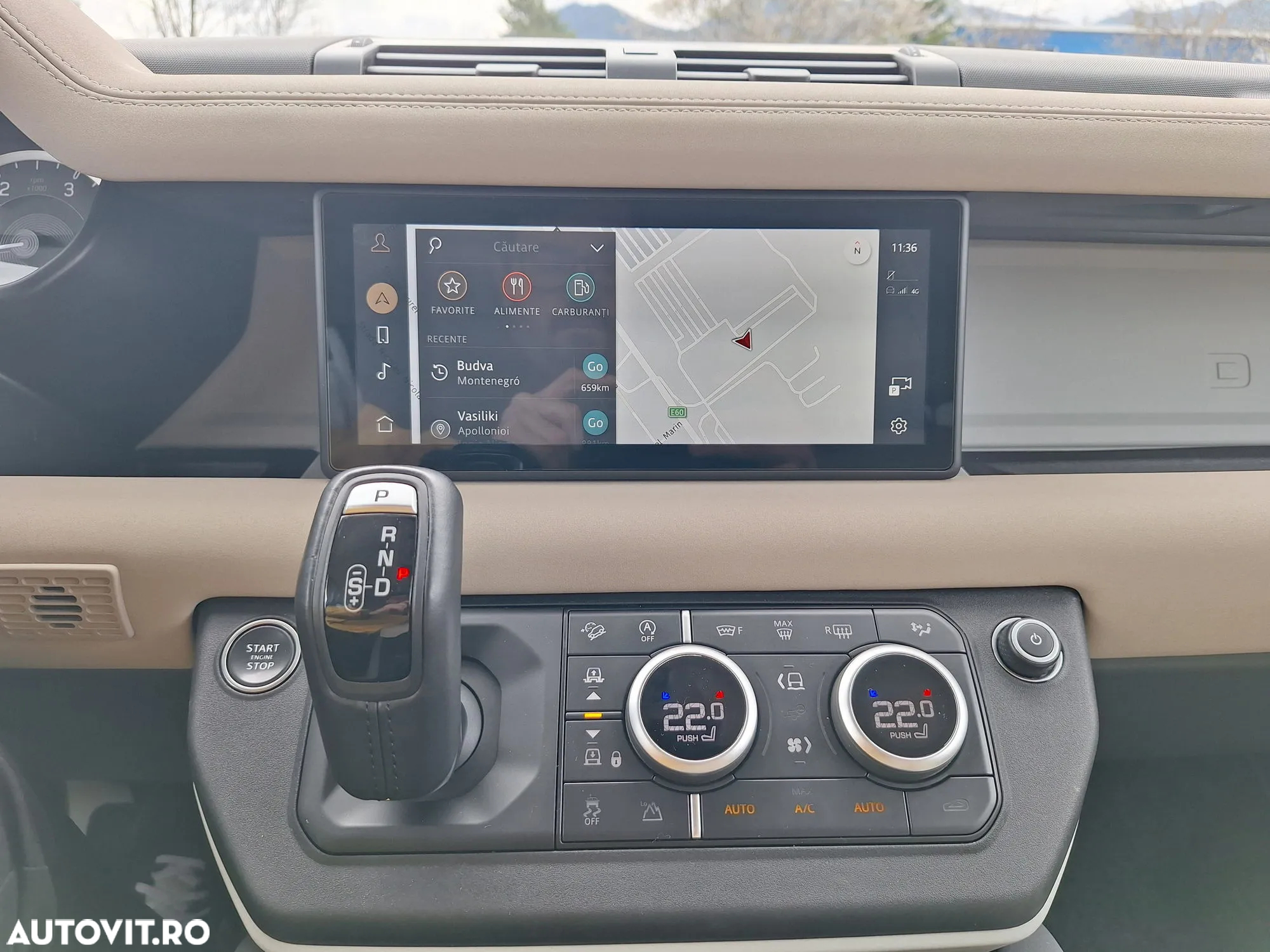 Land Rover Defender - 16