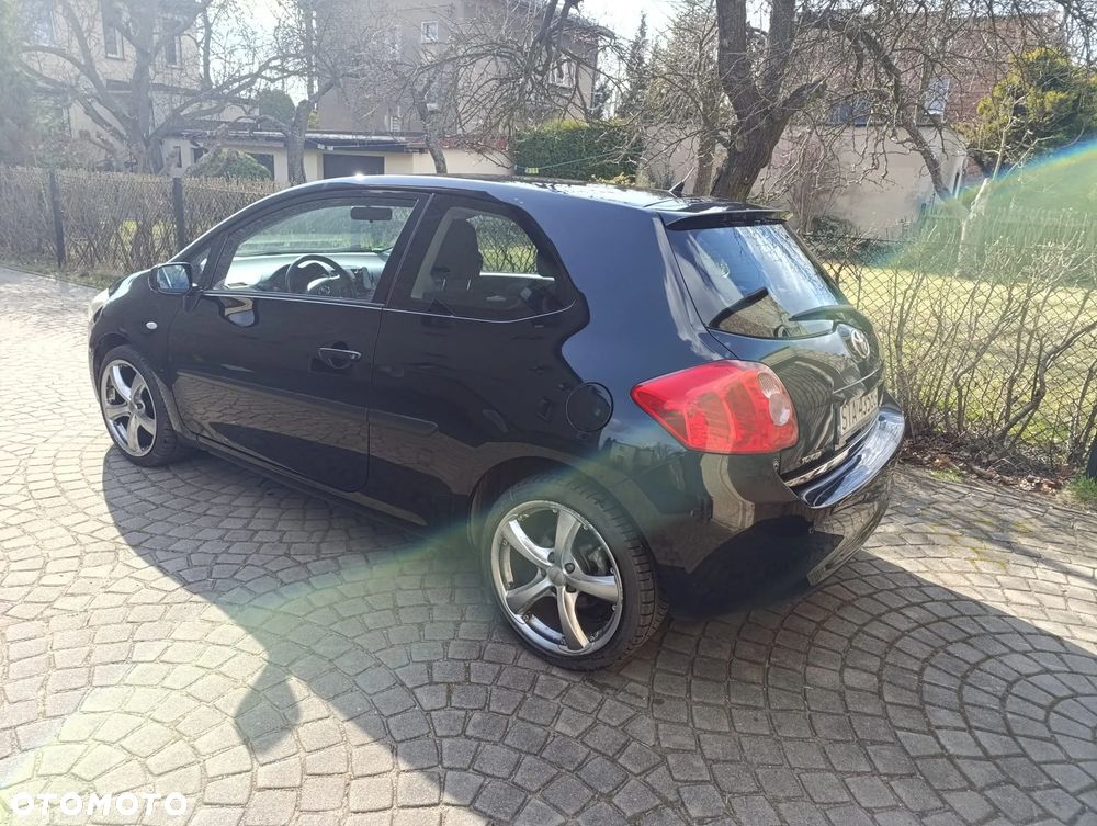 Toyota Auris - 3