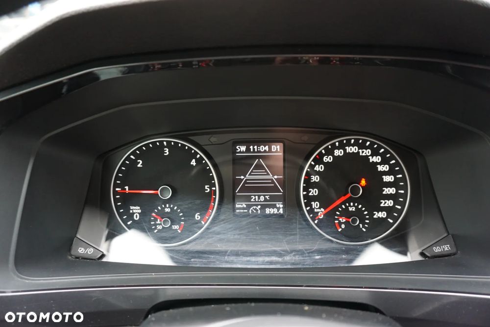 Volkswagen Multivan 2.0 TDI L2 Comfortline 4Motion DSG - 24