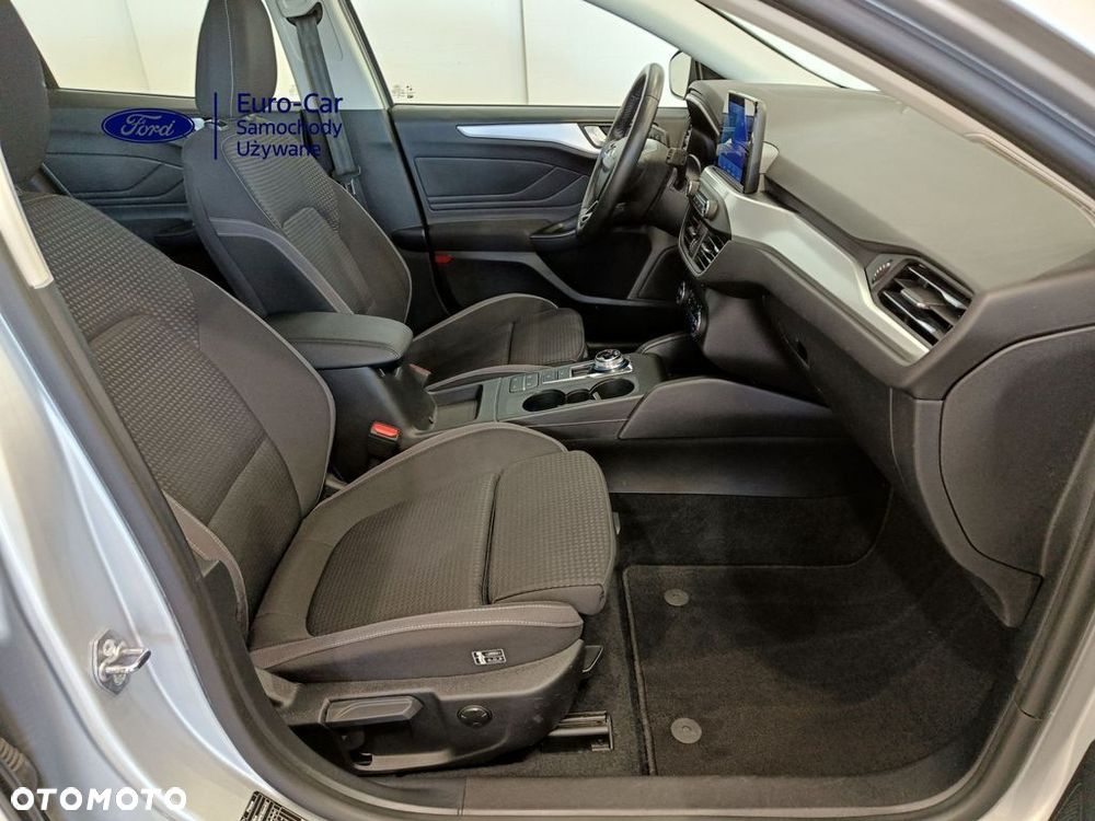 Ford Focus 2.0 EcoBlue STart-Stopp-System TITANIUM - 12