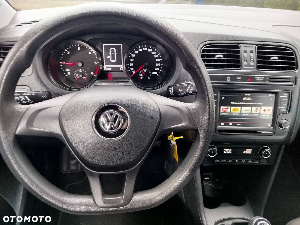 Volkswagen Polo 1.4 TDI (Blue Motion Technology) Comfortline - 10