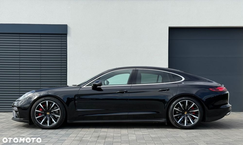 Porsche Panamera Turbo - 4