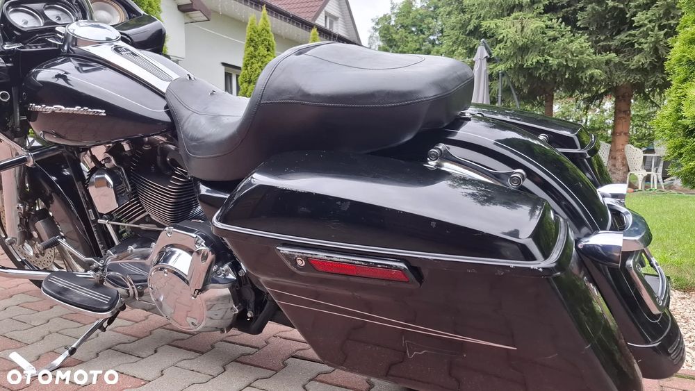 Harley-Davidson Touring Road Glide - 16