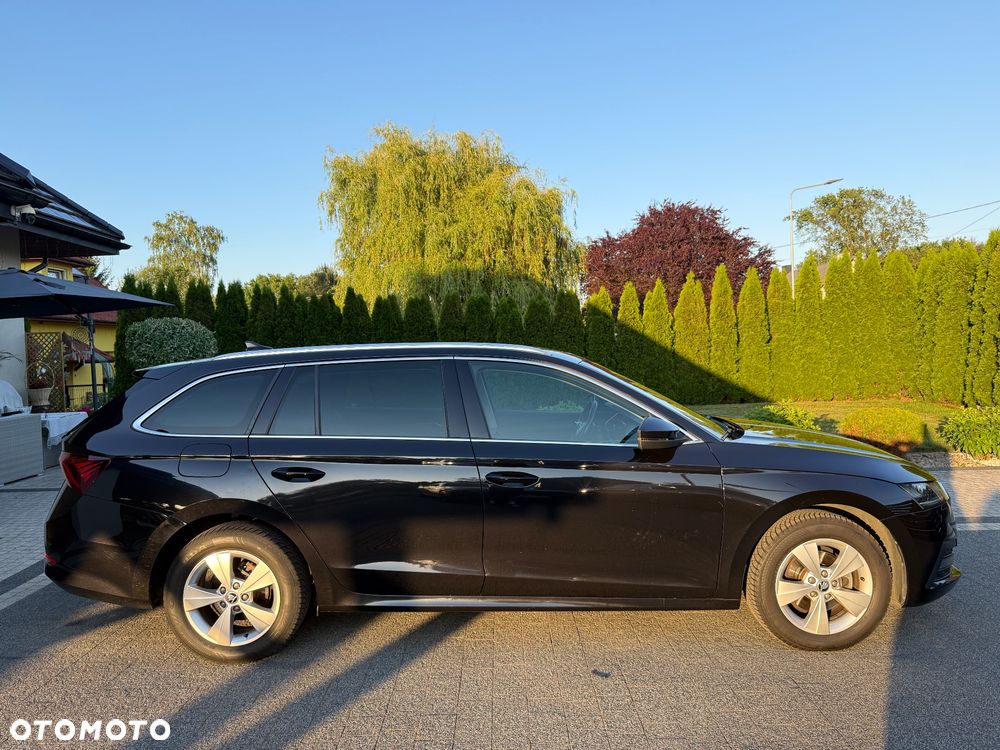 Skoda Octavia 2.0 TDI Elegance DSG - 9