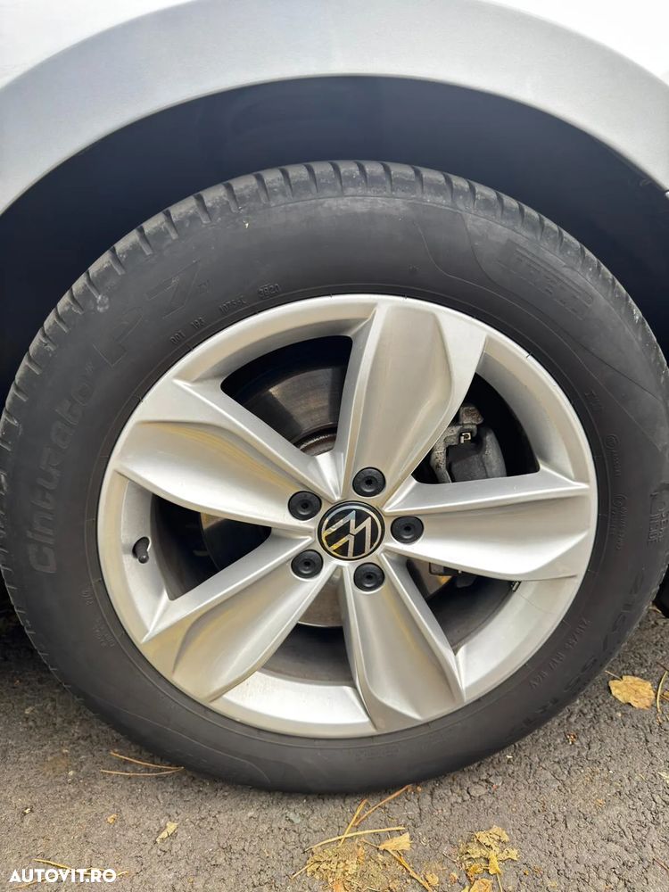 Volkswagen Passat 2.0 TDI DSG Highline - 9