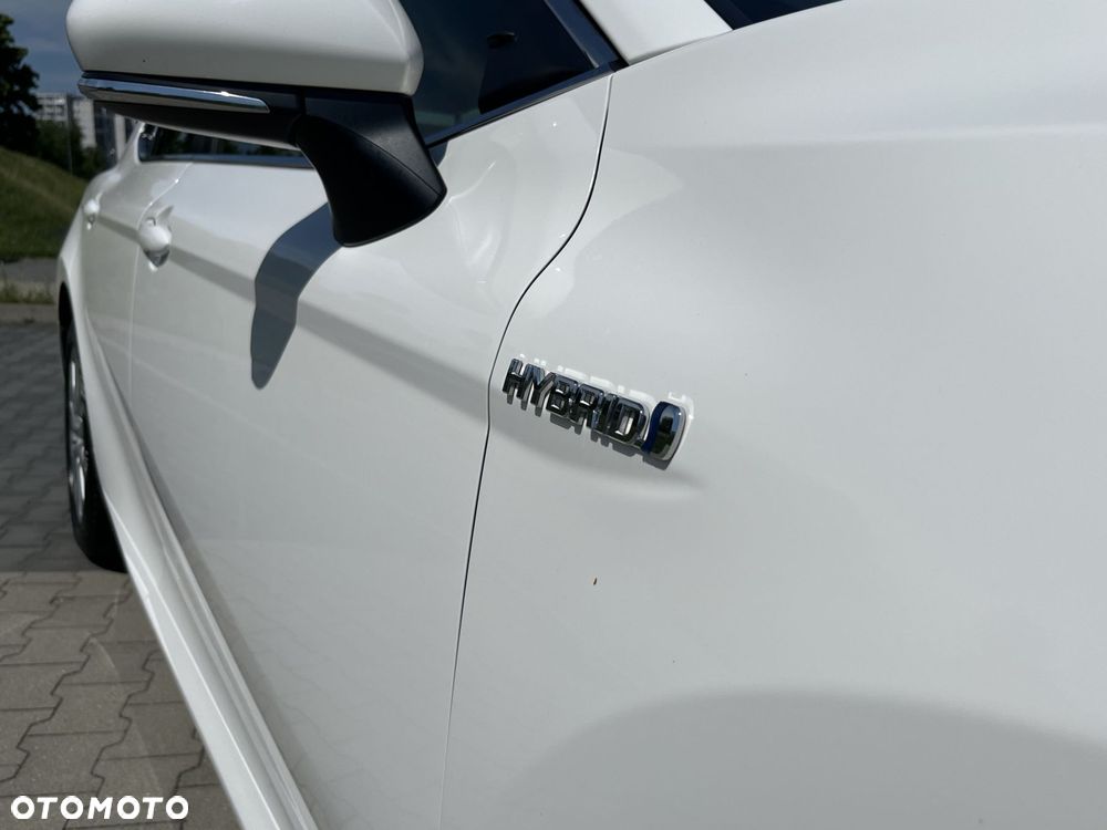 Toyota Camry 2.5 Hybrid Comfort CVT - 25