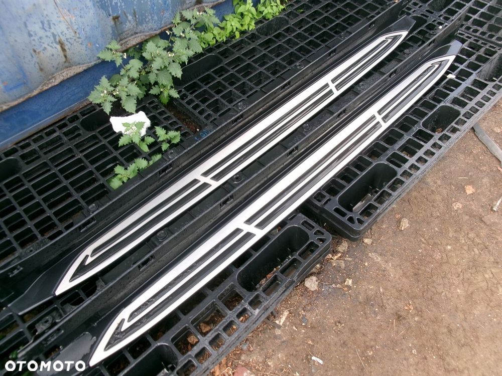 Toyota Highlander progi stopnie listwy - 1