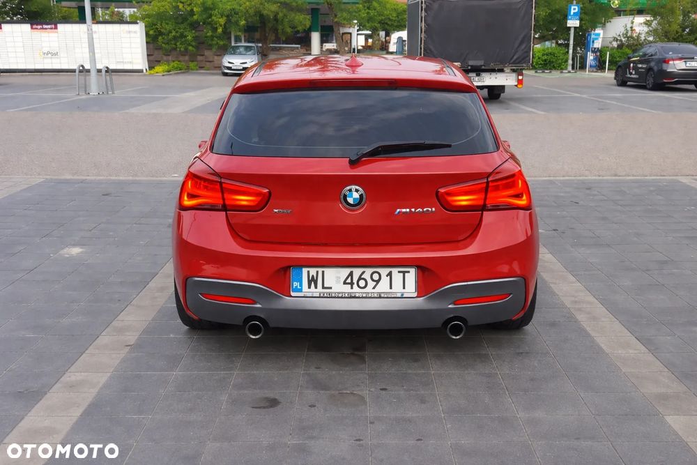 BMW 1M - 8