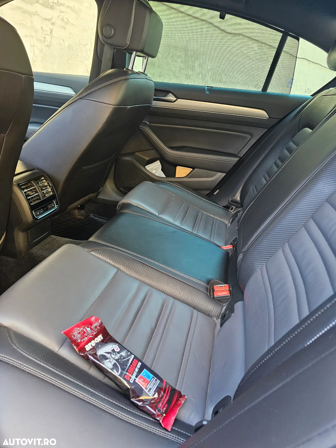 Volkswagen Passat - 13