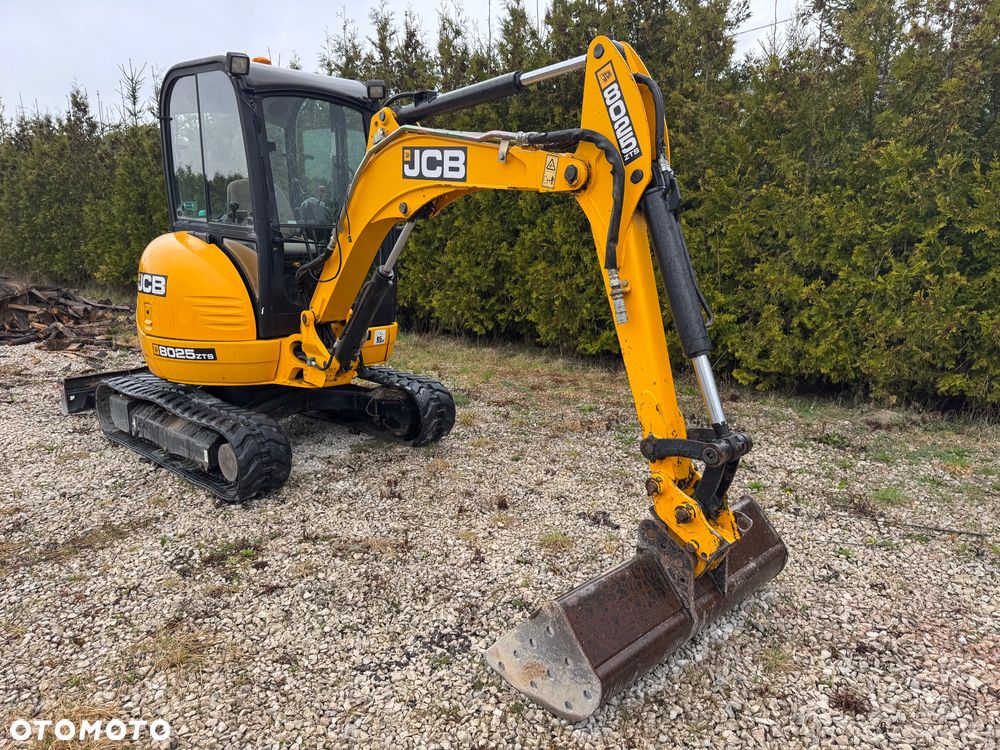 JCB - 15
